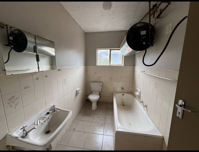 1,338M² APARTMENT BLOCK FOR SALE IN POLOKWANE CENTRAL